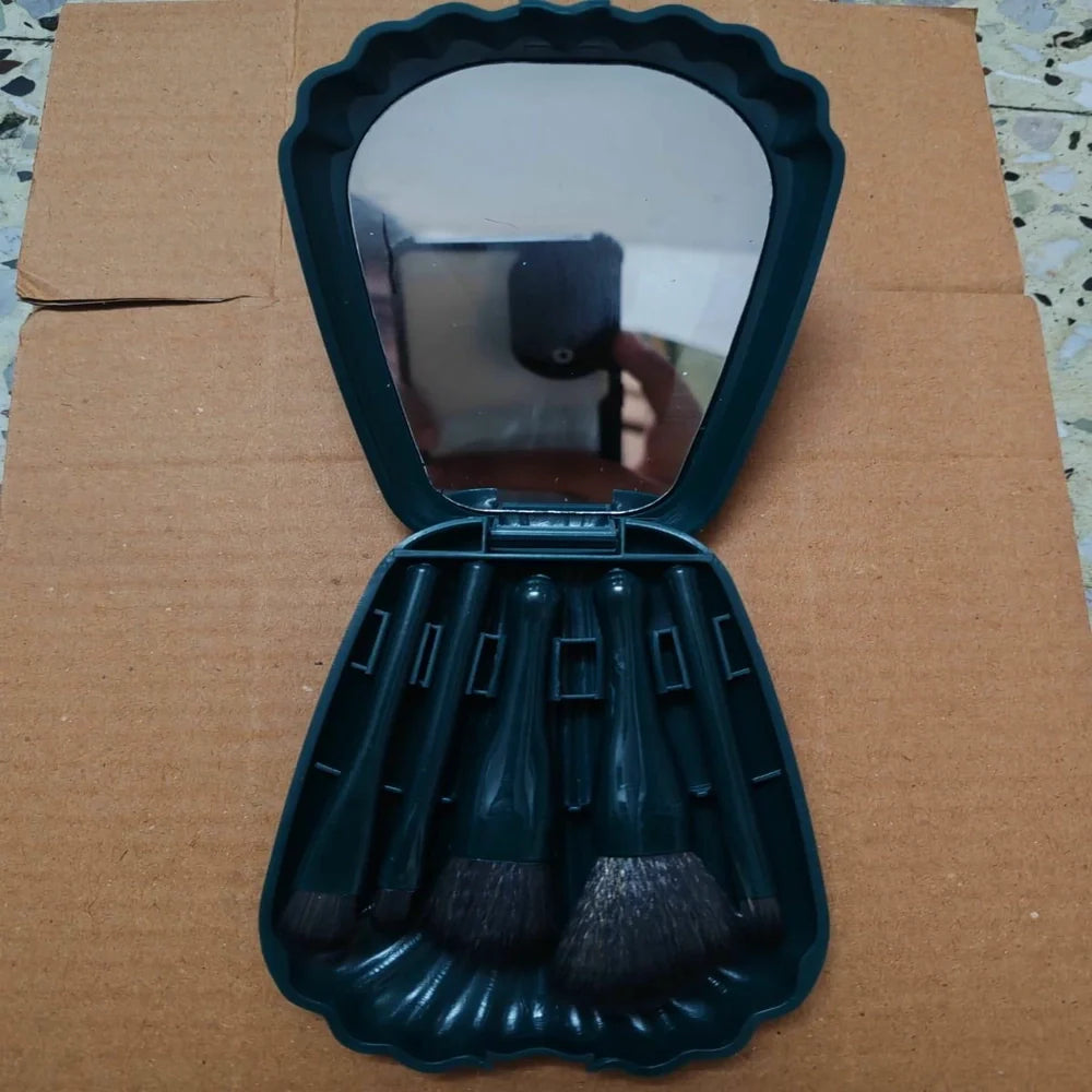 Mini Travel Makeup Brushes