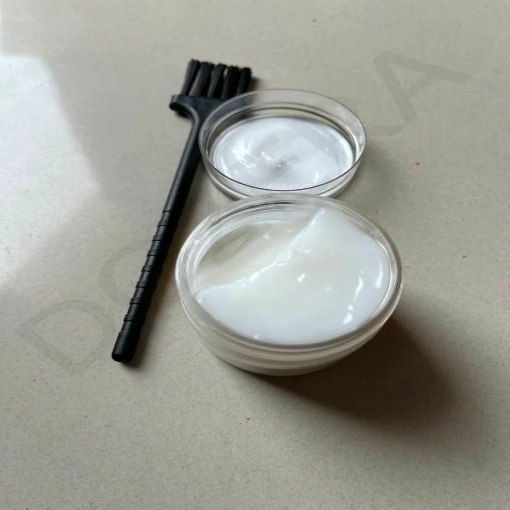 Synthetic Grease with Brush