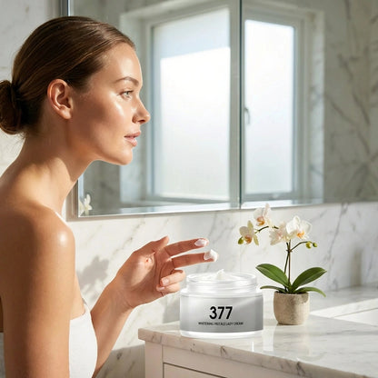 Freckle-Brightening Lady Cream