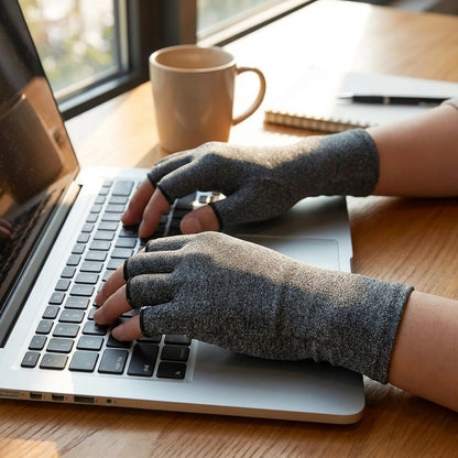 Open-Finger Fabric Gloves