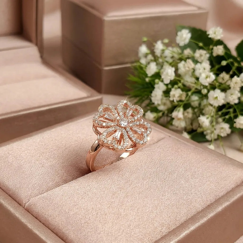 Spinning Luck Clover Ring