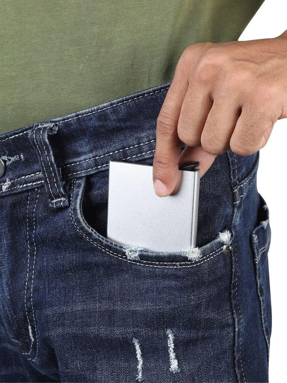 Men’s RFID Protected Smart Pop Up Wallet 8 Card Slots