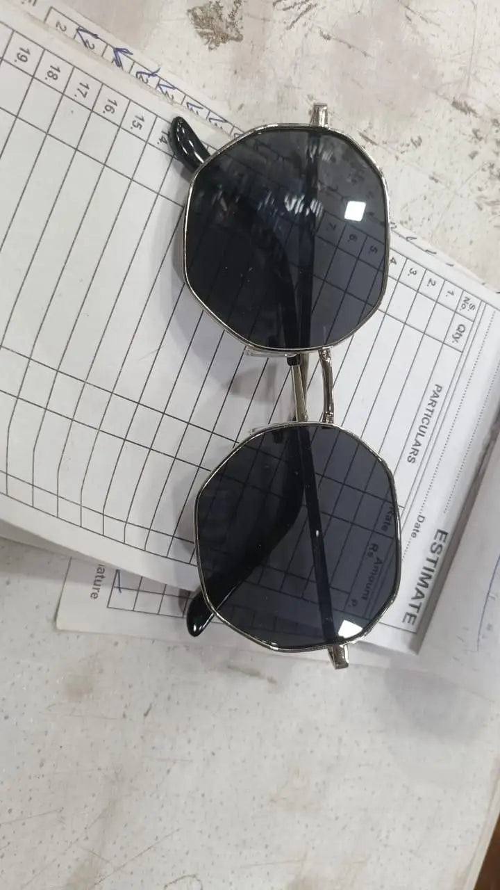 Suga Octagon Round Black Sunglass