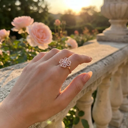 Spinning Luck Clover Ring