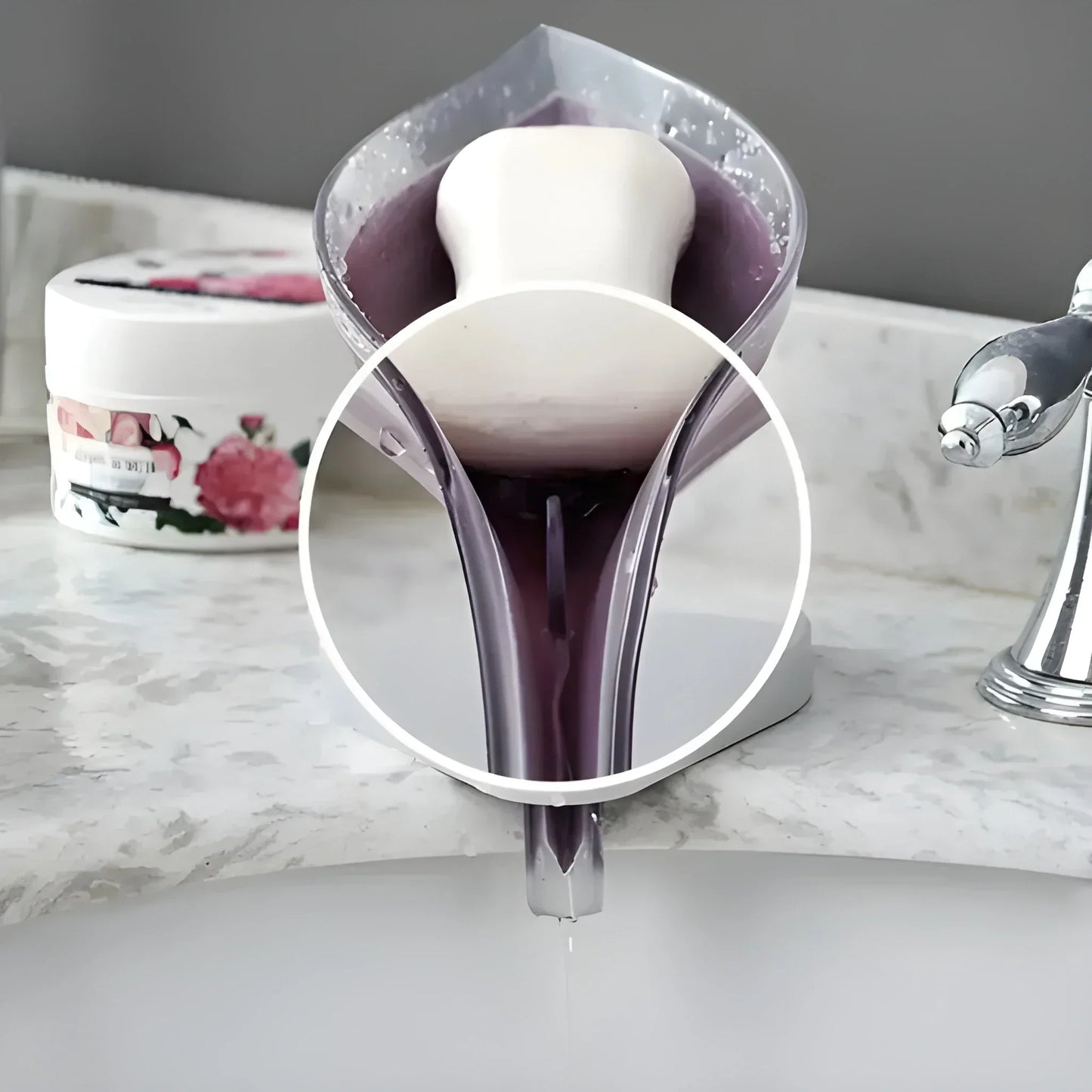 Leaf Self-Draining Soap Tray - Home & Kitchen
