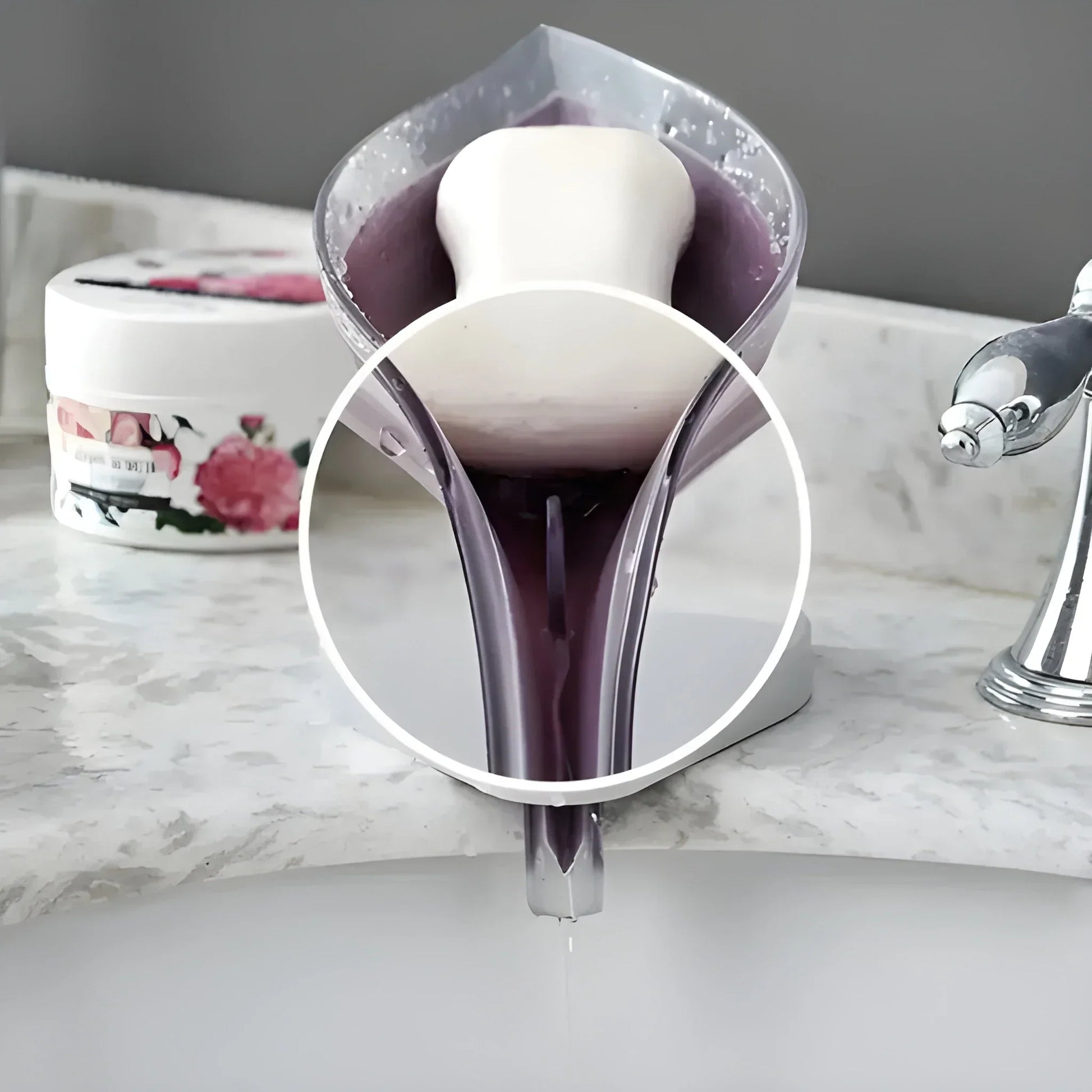 Leaf Self-Draining Soap Tray - Home & Kitchen