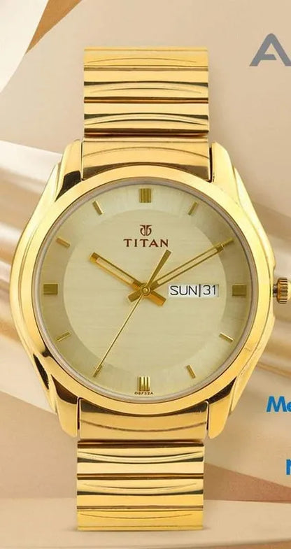 Men Gold Toned Dial Watch watch