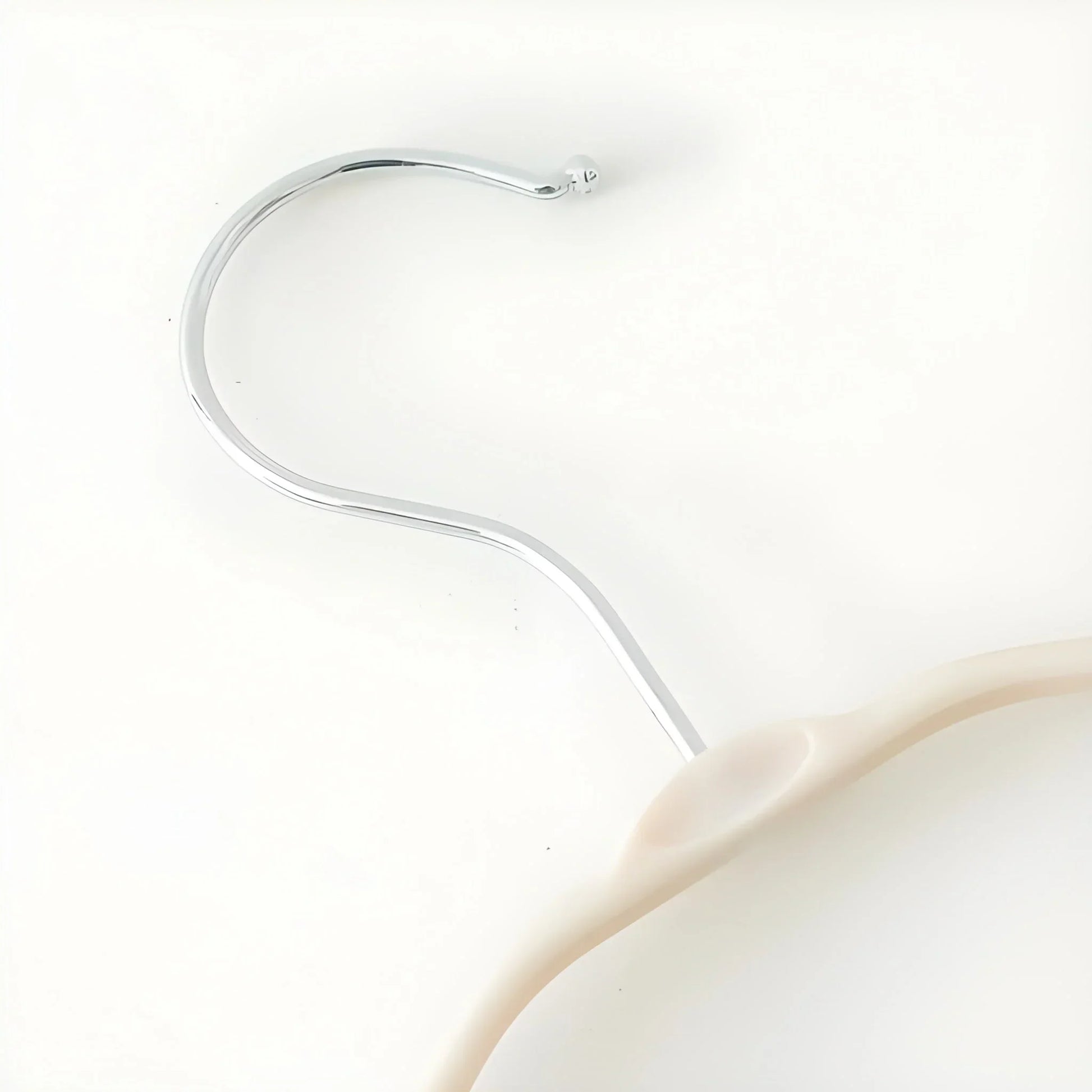 Pp Cloth Hanger Set Of 1 With Zinc Plated Steel Hook - Home Improvement