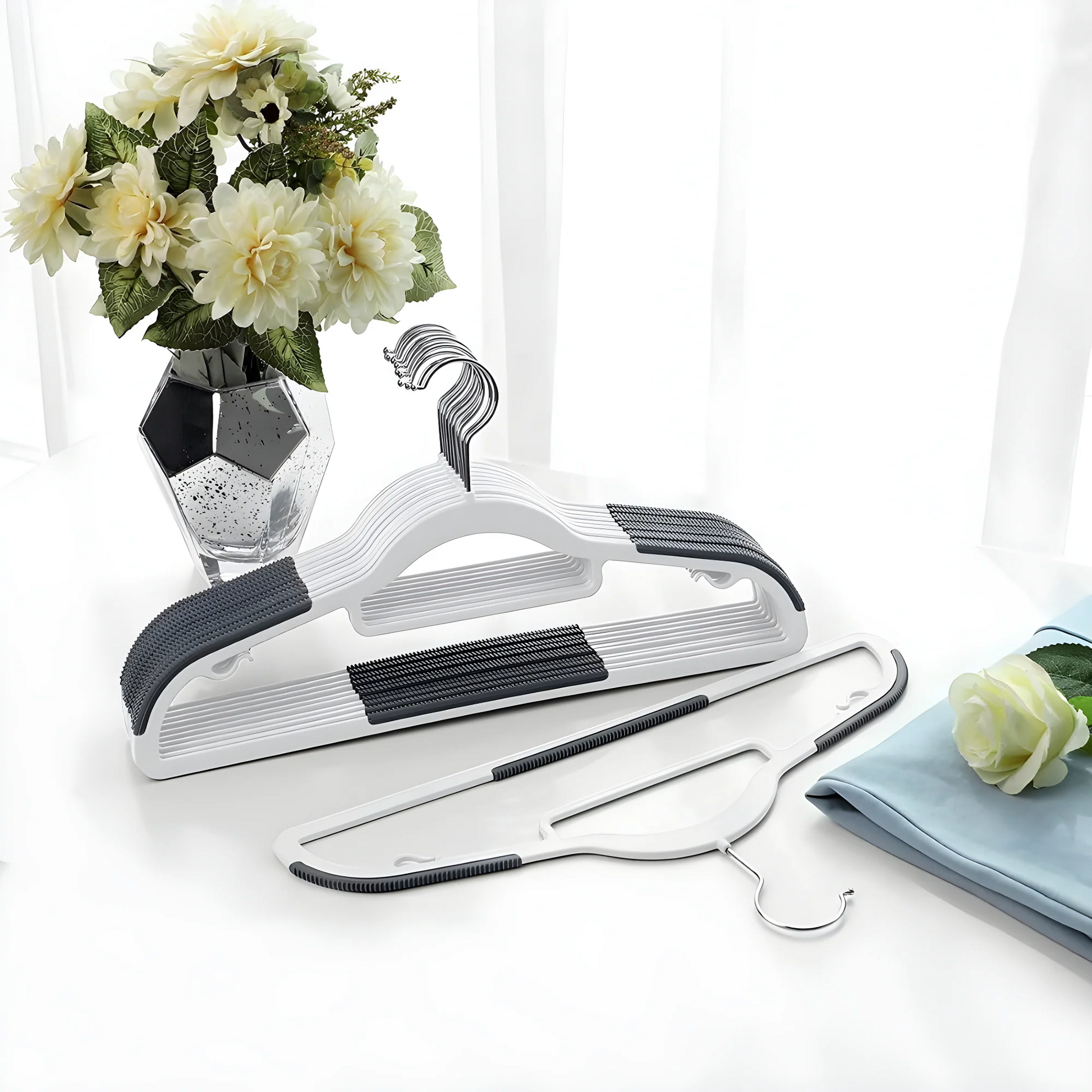 Space Saving Flexi Hangers (Pack of 4) Home Improvement