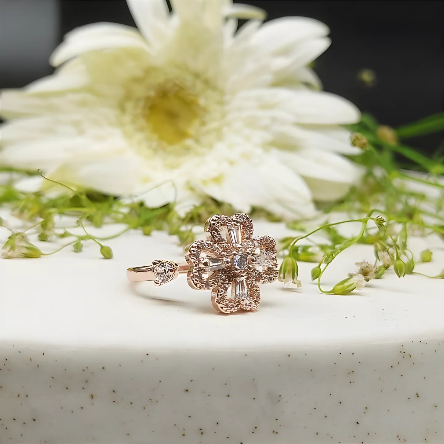 Spinning Luck Clover Ring jewelry