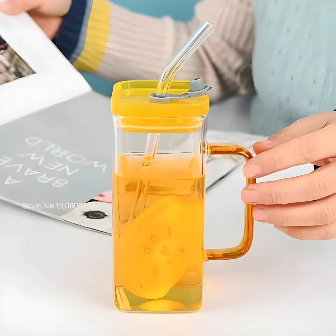 Square Glass with Lid and Straw